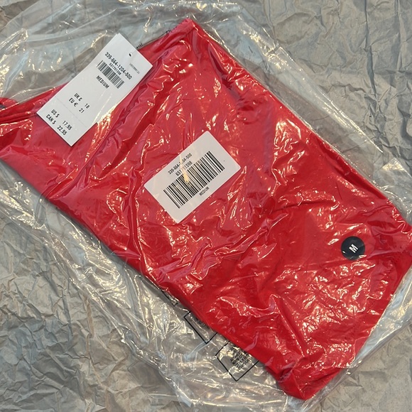 Hollister Pointed Neck Halter Top Medium Red - Picture 4 of 4